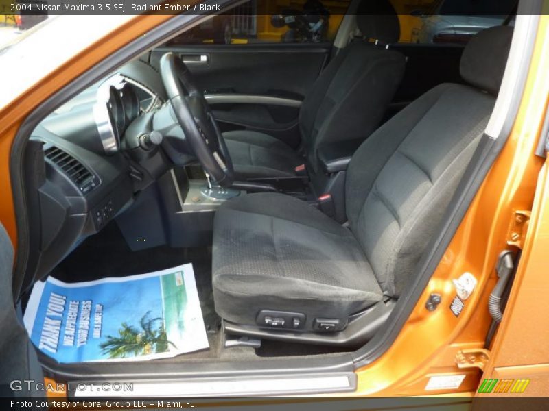 Radiant Ember / Black 2004 Nissan Maxima 3.5 SE