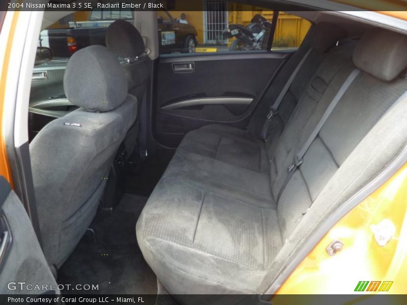 Radiant Ember / Black 2004 Nissan Maxima 3.5 SE