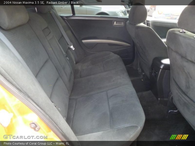 Radiant Ember / Black 2004 Nissan Maxima 3.5 SE