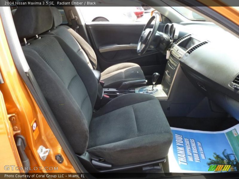 Radiant Ember / Black 2004 Nissan Maxima 3.5 SE