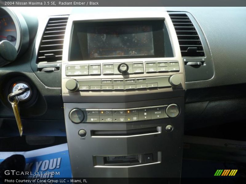 Radiant Ember / Black 2004 Nissan Maxima 3.5 SE