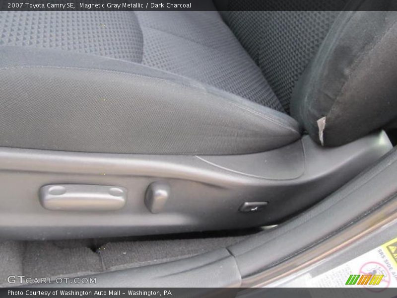 Magnetic Gray Metallic / Dark Charcoal 2007 Toyota Camry SE