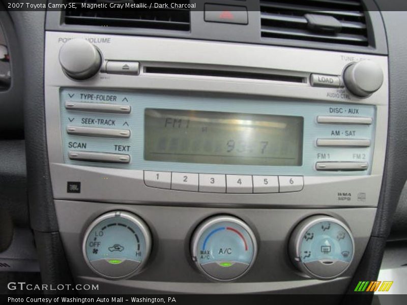 Magnetic Gray Metallic / Dark Charcoal 2007 Toyota Camry SE