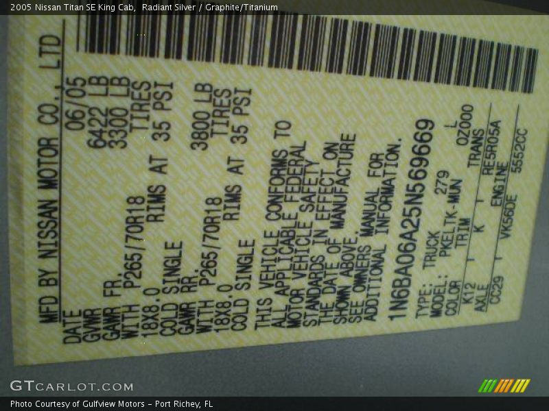 Radiant Silver / Graphite/Titanium 2005 Nissan Titan SE King Cab