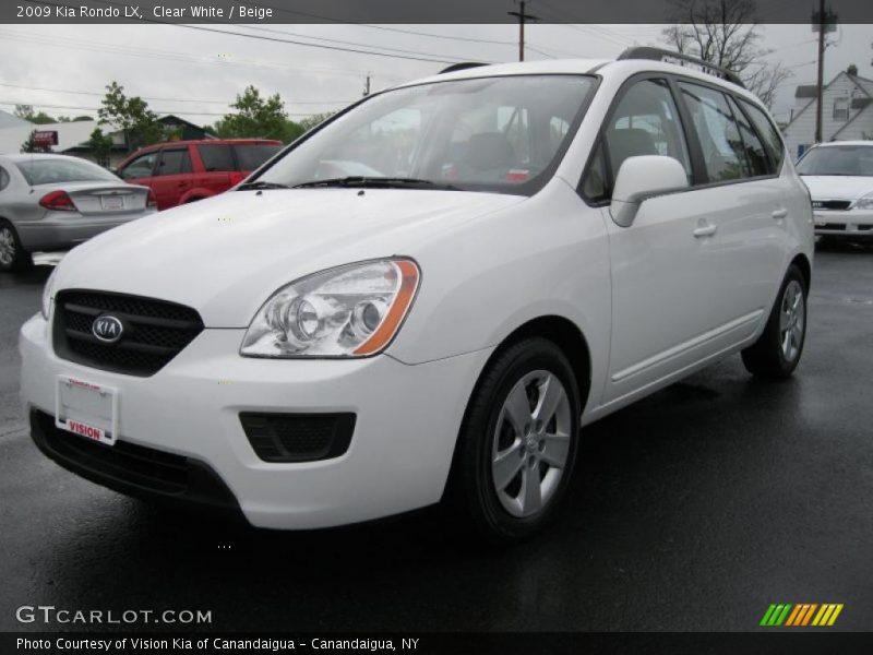 Clear White / Beige 2009 Kia Rondo LX