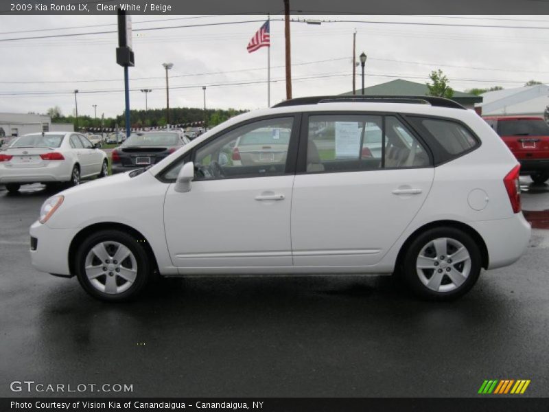 Clear White / Beige 2009 Kia Rondo LX