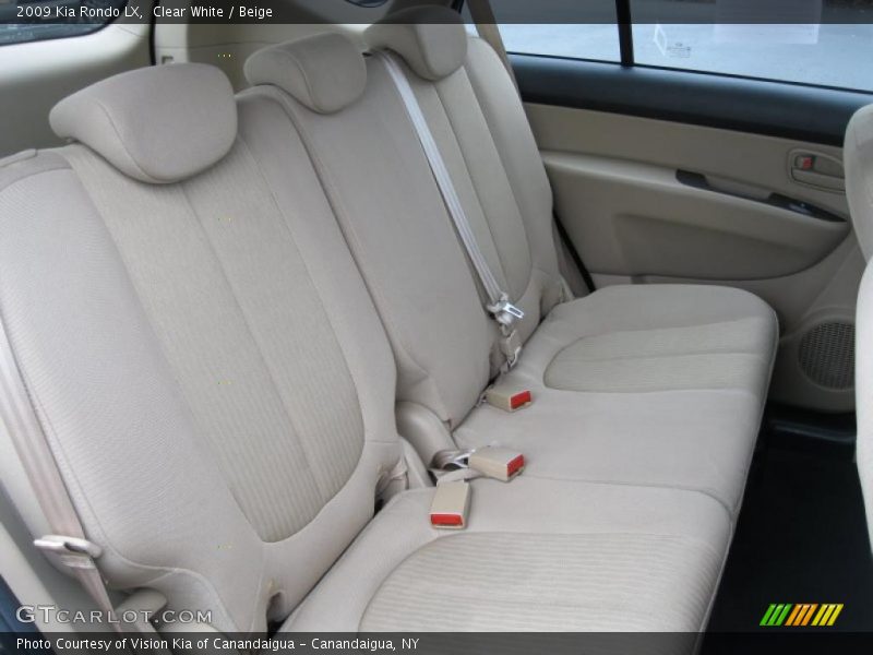 Clear White / Beige 2009 Kia Rondo LX