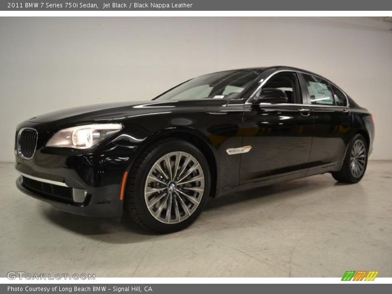 Front 3/4 View of 2011 7 Series 750i Sedan