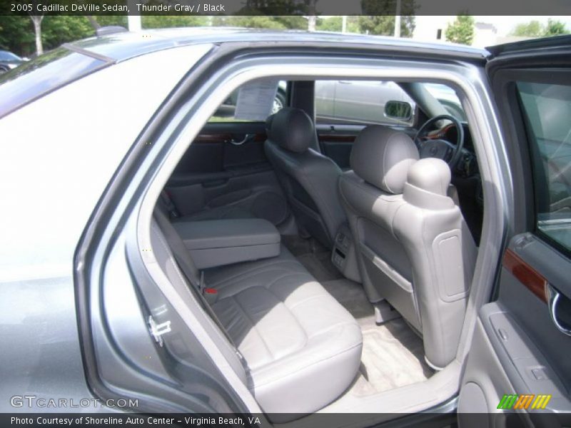 Thunder Gray / Black 2005 Cadillac DeVille Sedan