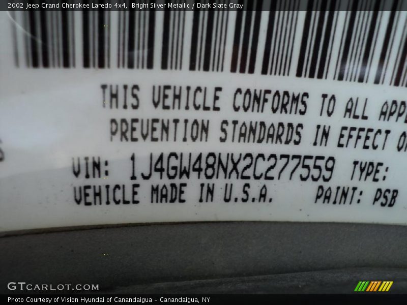 Bright Silver Metallic / Dark Slate Gray 2002 Jeep Grand Cherokee Laredo 4x4