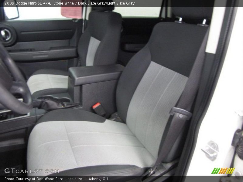 Stone White / Dark Slate Gray/Light Slate Gray 2009 Dodge Nitro SE 4x4
