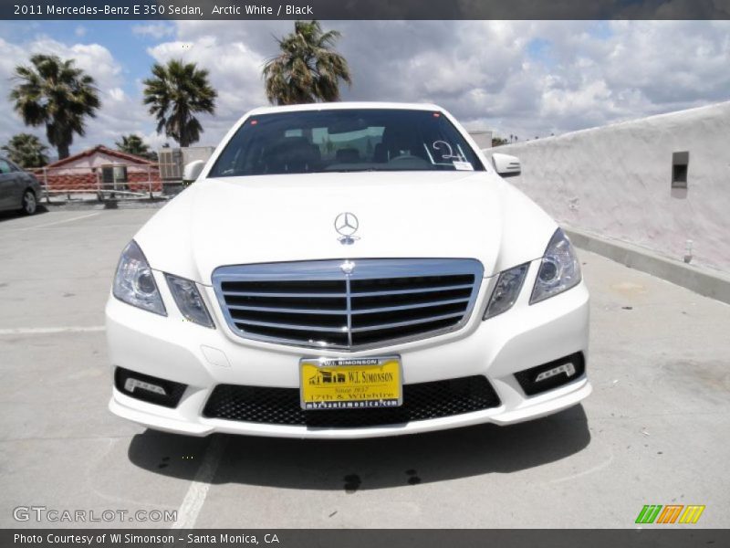 Arctic White / Black 2011 Mercedes-Benz E 350 Sedan