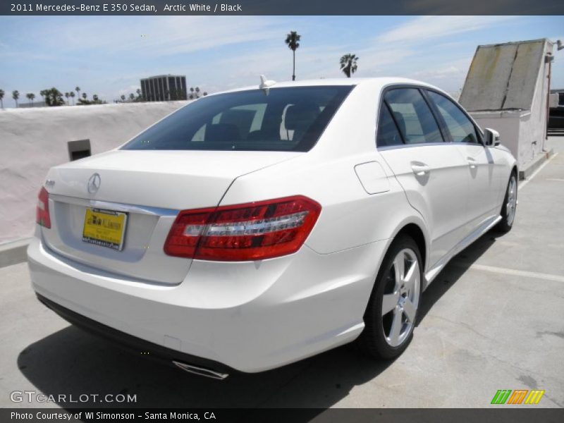 Arctic White / Black 2011 Mercedes-Benz E 350 Sedan