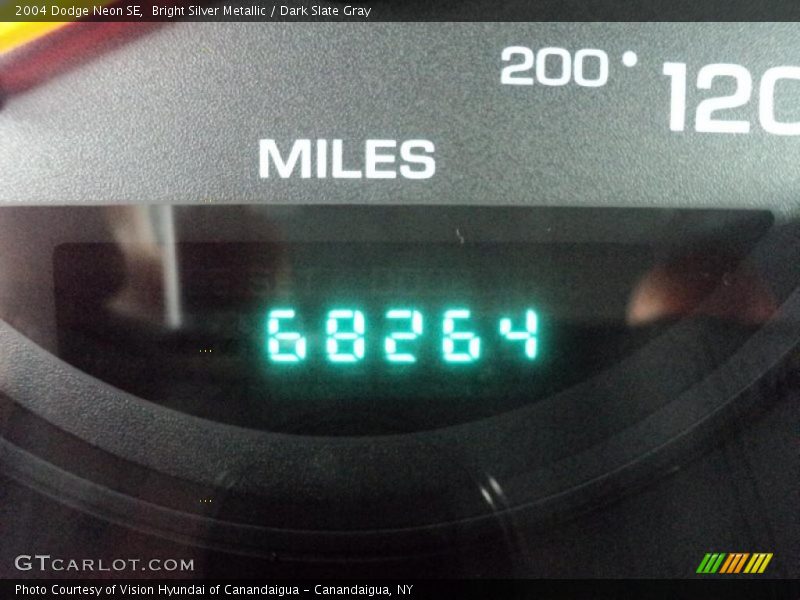 Bright Silver Metallic / Dark Slate Gray 2004 Dodge Neon SE