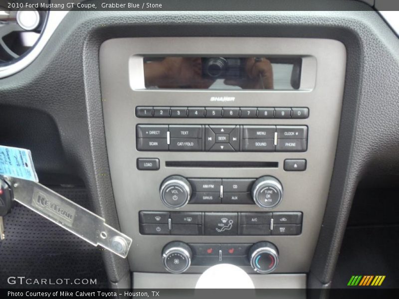 Controls of 2010 Mustang GT Coupe