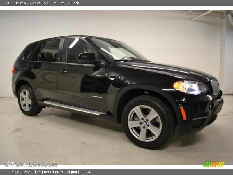 Front 3/4 View of 2011 X5 xDrive 35d