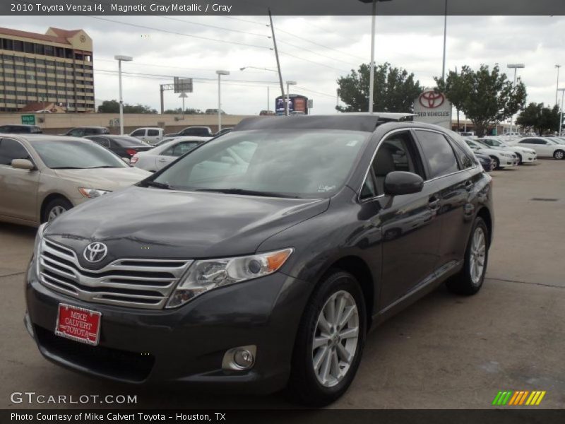 Magnetic Gray Metallic / Gray 2010 Toyota Venza I4