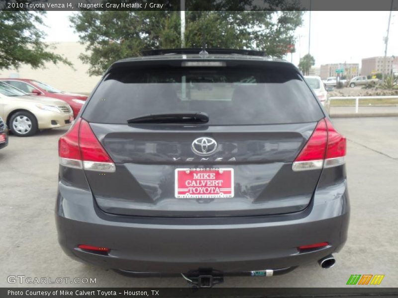 Magnetic Gray Metallic / Gray 2010 Toyota Venza I4