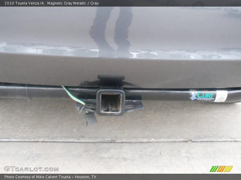 Magnetic Gray Metallic / Gray 2010 Toyota Venza I4