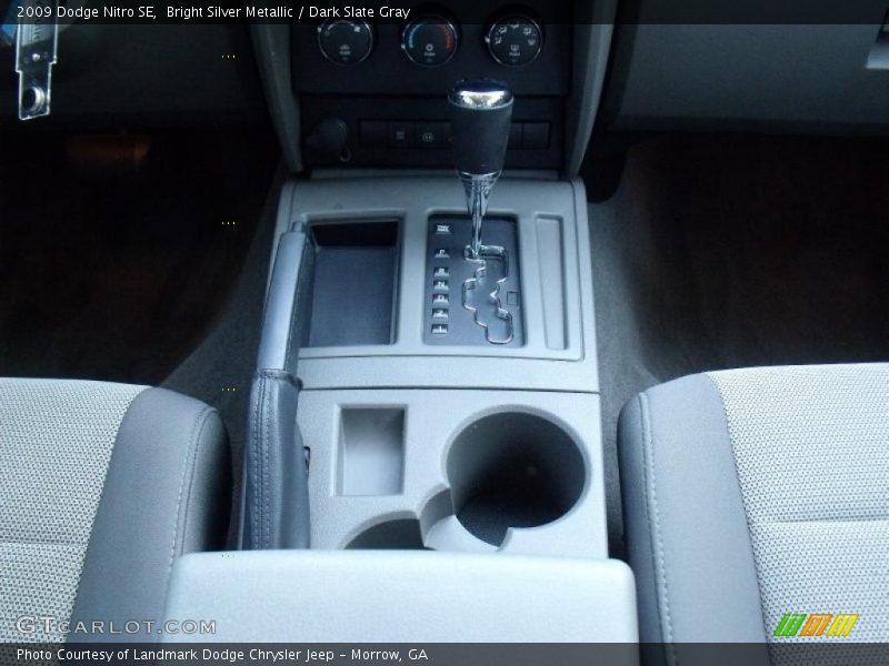 Bright Silver Metallic / Dark Slate Gray 2009 Dodge Nitro SE