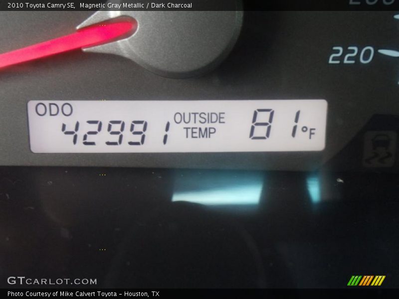 Magnetic Gray Metallic / Dark Charcoal 2010 Toyota Camry SE