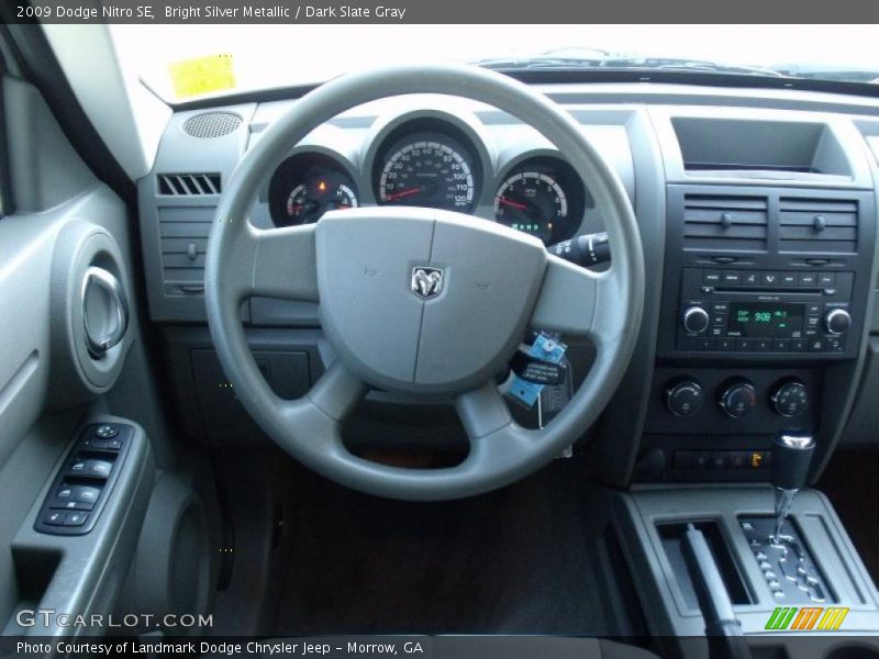 Bright Silver Metallic / Dark Slate Gray 2009 Dodge Nitro SE