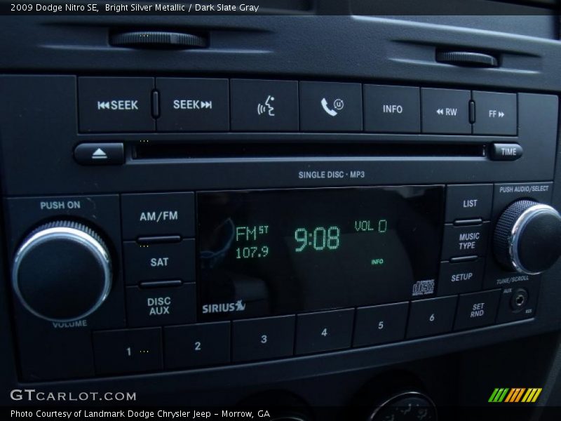 Bright Silver Metallic / Dark Slate Gray 2009 Dodge Nitro SE