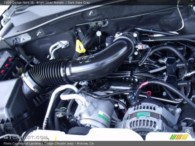 Bright Silver Metallic / Dark Slate Gray 2009 Dodge Nitro SE