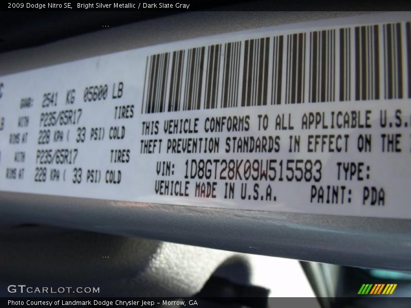 Bright Silver Metallic / Dark Slate Gray 2009 Dodge Nitro SE