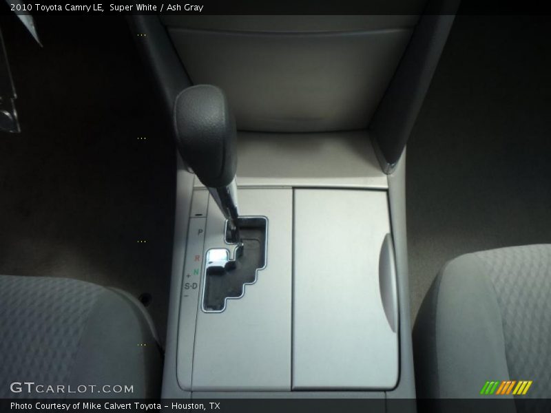 Super White / Ash Gray 2010 Toyota Camry LE