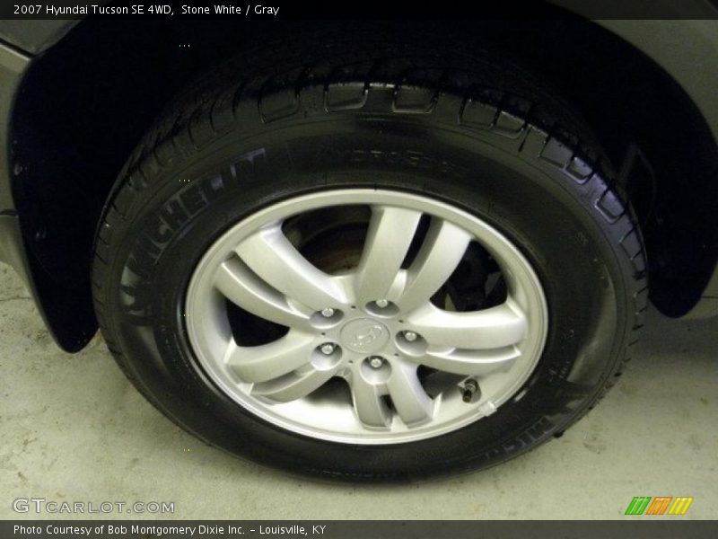 Stone White / Gray 2007 Hyundai Tucson SE 4WD