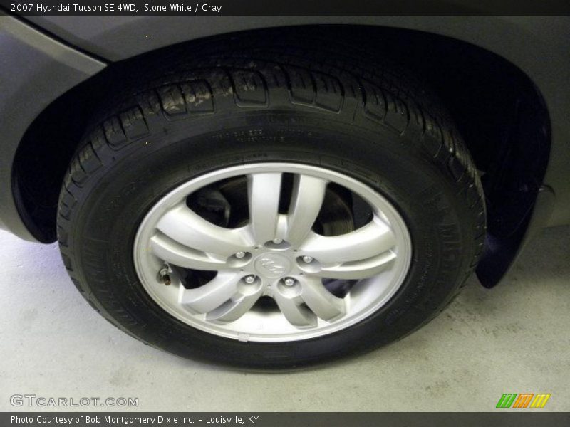 Stone White / Gray 2007 Hyundai Tucson SE 4WD