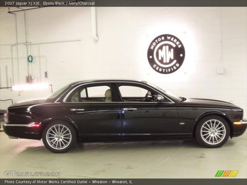 Ebony Black / Ivory/Charcoal 2007 Jaguar XJ XJ8