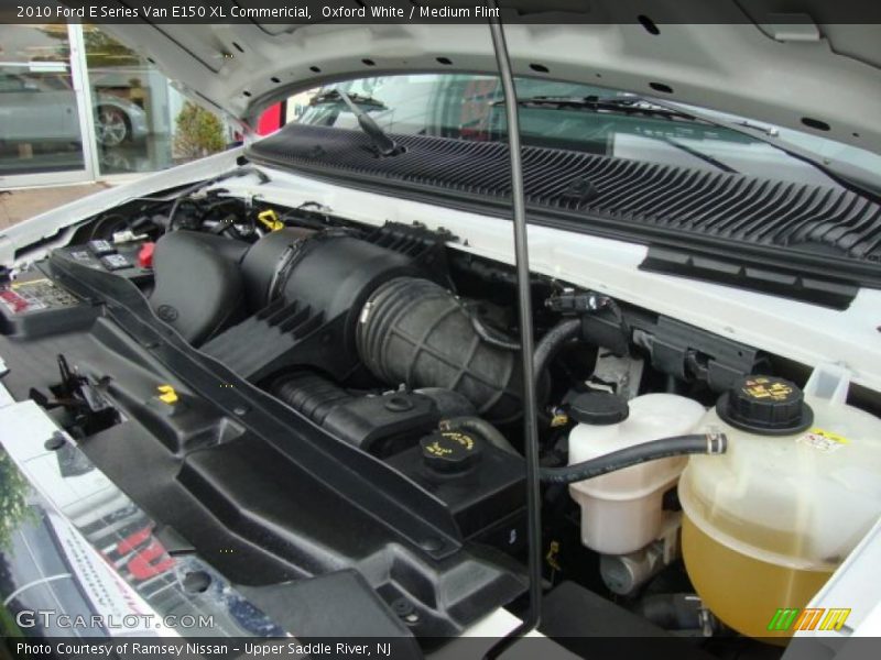 Oxford White / Medium Flint 2010 Ford E Series Van E150 XL Commericial