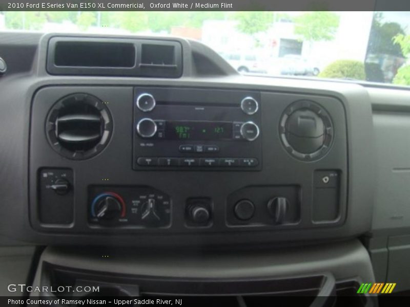 Oxford White / Medium Flint 2010 Ford E Series Van E150 XL Commericial