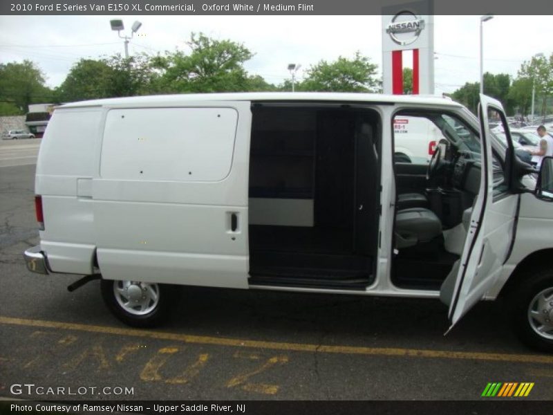 Oxford White / Medium Flint 2010 Ford E Series Van E150 XL Commericial