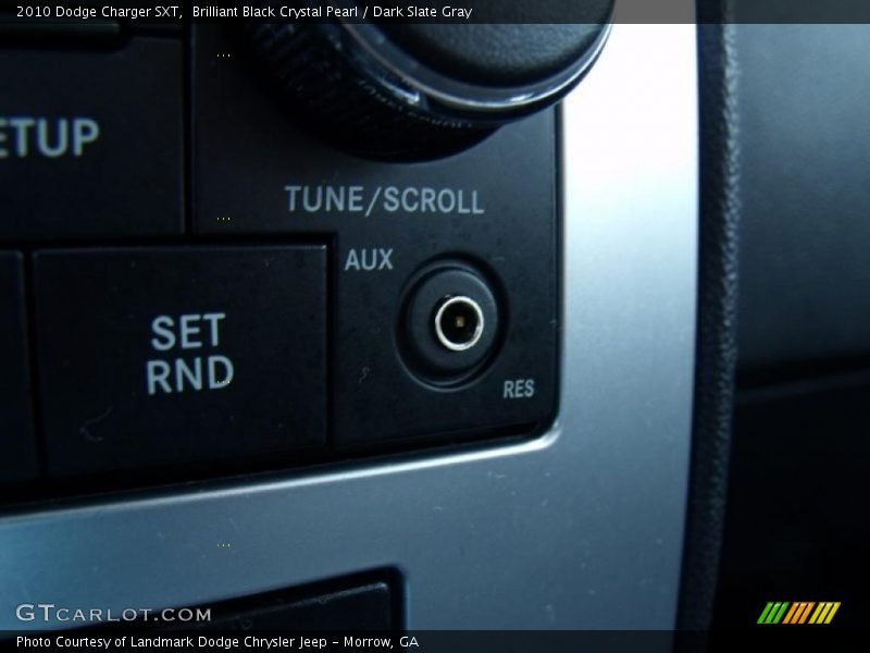 Brilliant Black Crystal Pearl / Dark Slate Gray 2010 Dodge Charger SXT