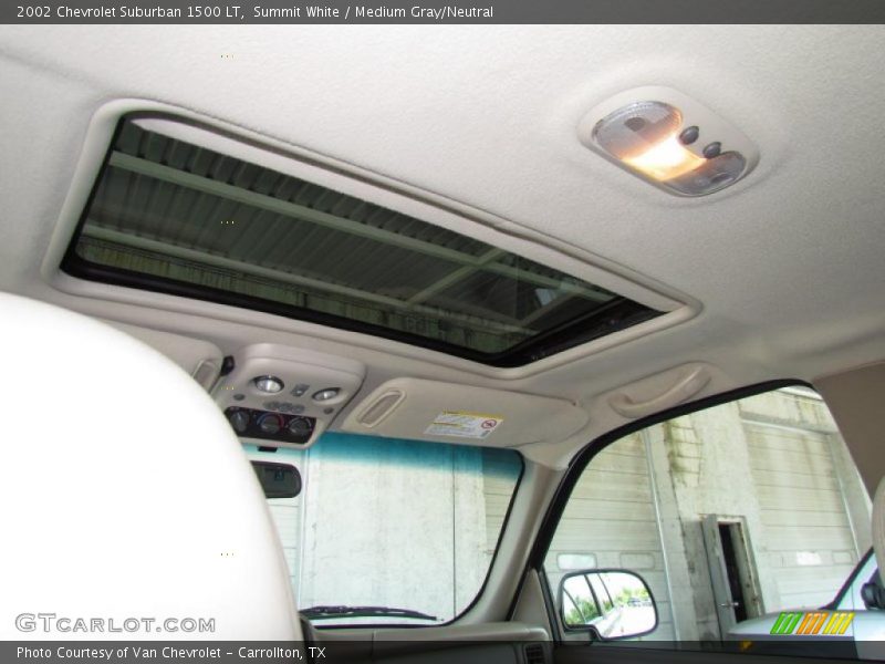 Summit White / Medium Gray/Neutral 2002 Chevrolet Suburban 1500 LT