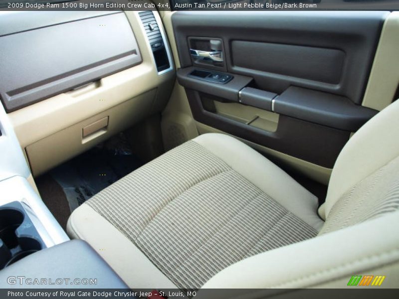 Austin Tan Pearl / Light Pebble Beige/Bark Brown 2009 Dodge Ram 1500 Big Horn Edition Crew Cab 4x4
