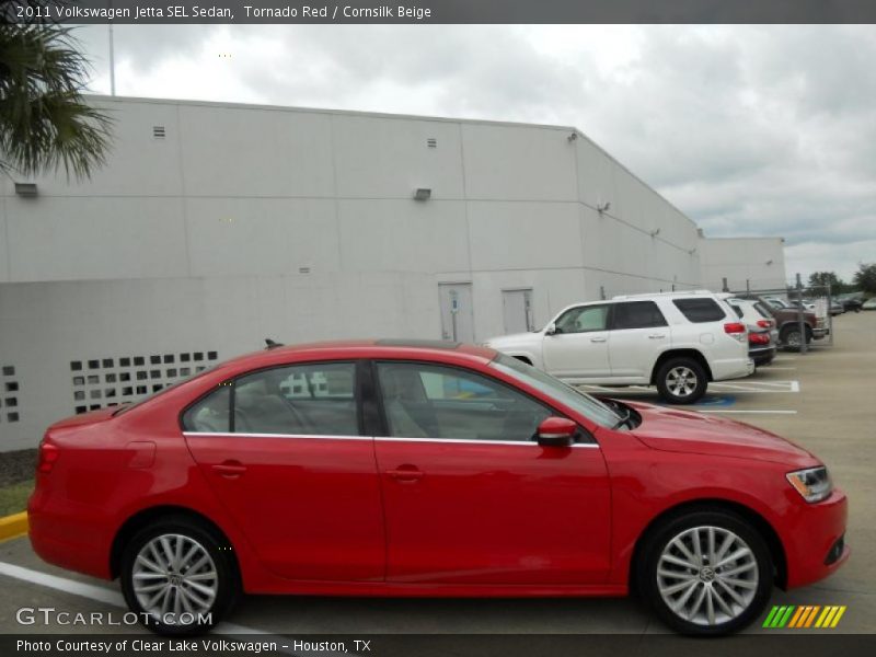Tornado Red / Cornsilk Beige 2011 Volkswagen Jetta SEL Sedan