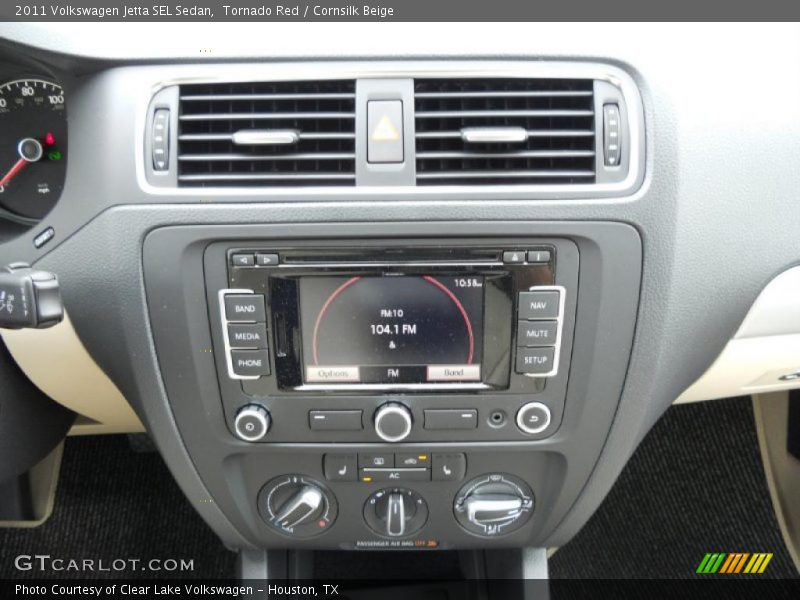 Tornado Red / Cornsilk Beige 2011 Volkswagen Jetta SEL Sedan