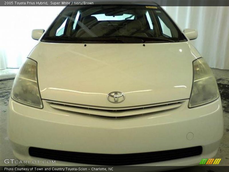 Super White / Ivory/Brown 2005 Toyota Prius Hybrid