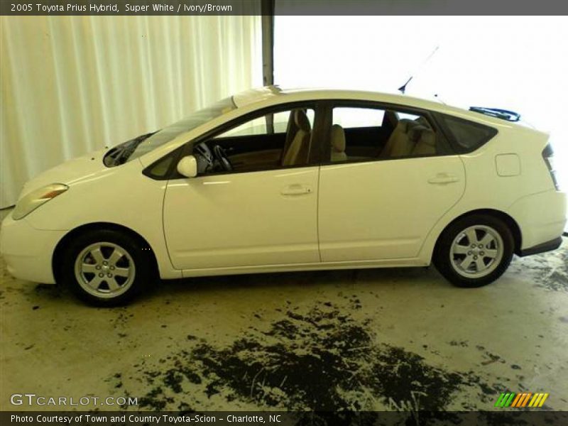 Super White / Ivory/Brown 2005 Toyota Prius Hybrid