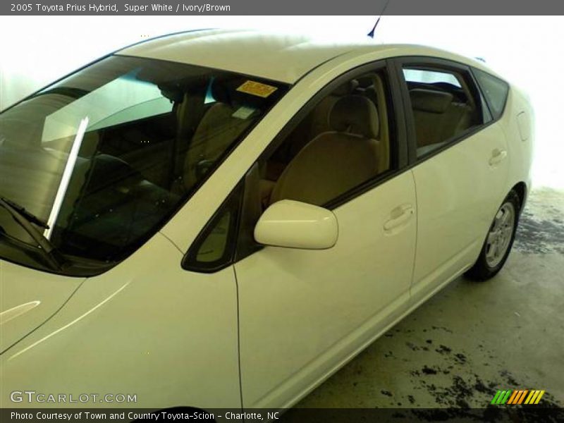 Super White / Ivory/Brown 2005 Toyota Prius Hybrid