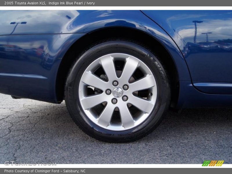 Indigo Ink Blue Pearl / Ivory 2005 Toyota Avalon XLS