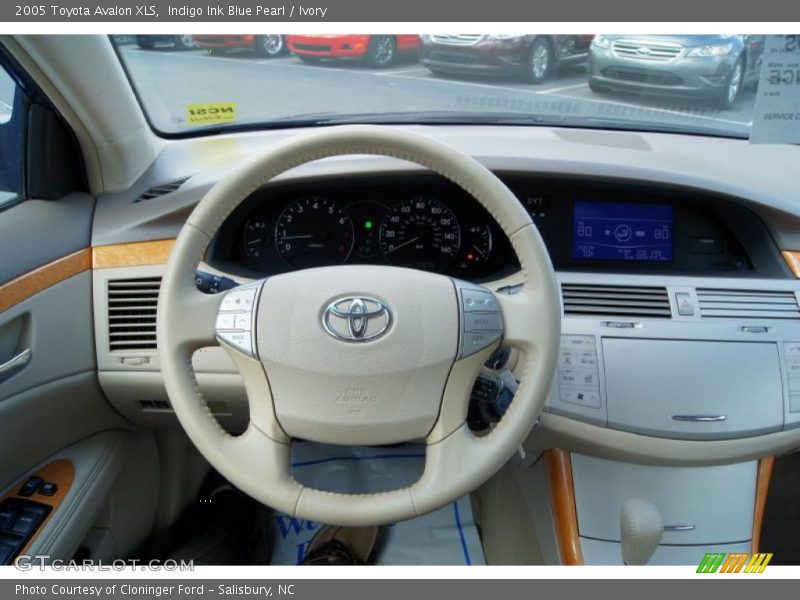 Indigo Ink Blue Pearl / Ivory 2005 Toyota Avalon XLS