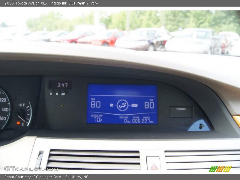 Indigo Ink Blue Pearl / Ivory 2005 Toyota Avalon XLS