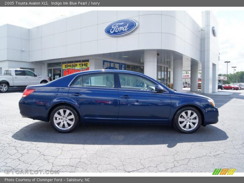 Indigo Ink Blue Pearl / Ivory 2005 Toyota Avalon XLS