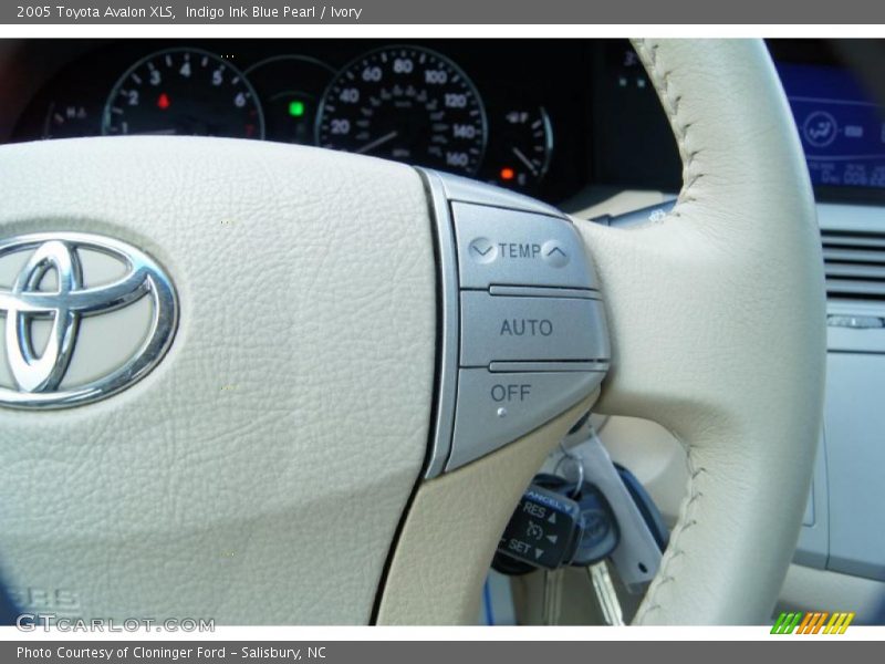 Indigo Ink Blue Pearl / Ivory 2005 Toyota Avalon XLS