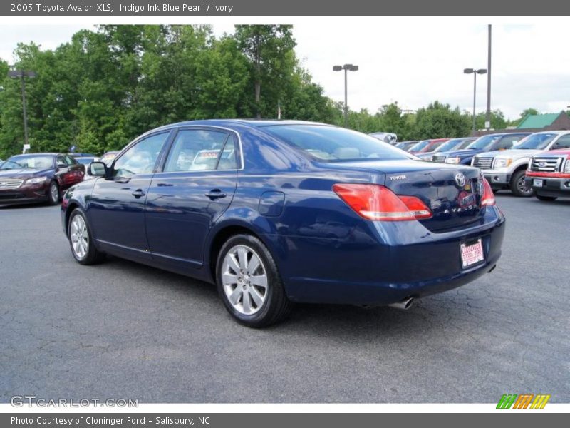 Indigo Ink Blue Pearl / Ivory 2005 Toyota Avalon XLS